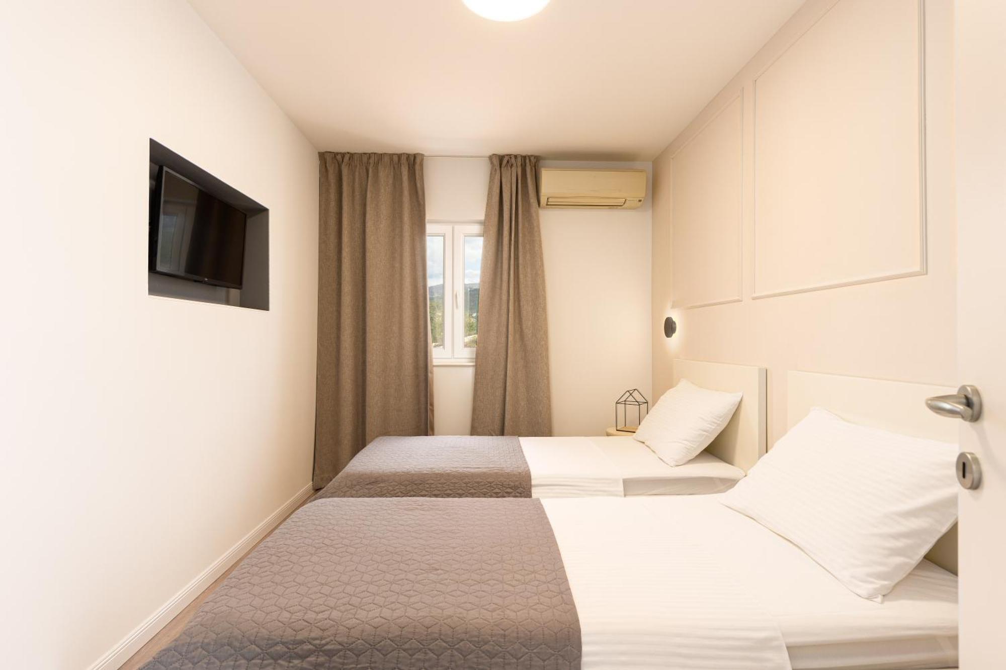 Apartment Sasso Split Bagian luar foto