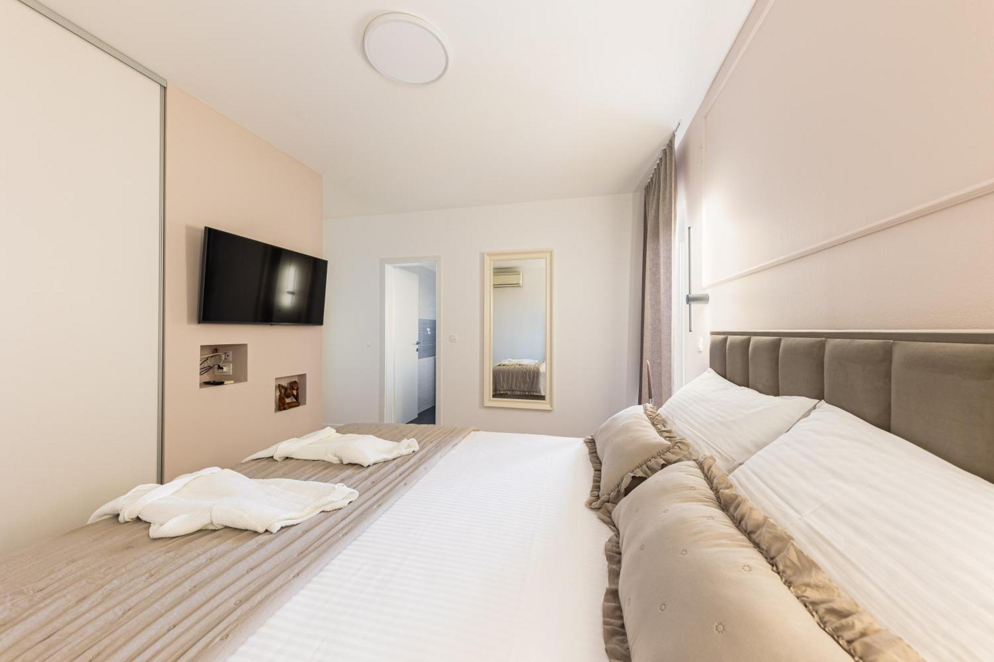 Apartment Sasso Split Bagian luar foto